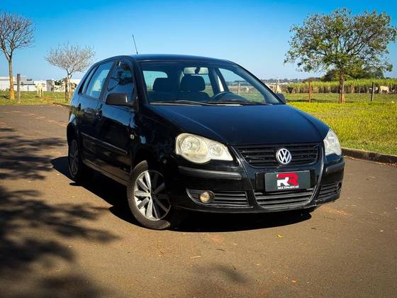 VOLKSWAGEN POLO 1.6 MI COMFORTLINE 8V FLEX 4P MANUAL VOLKSWAGEN POLO 1.6 MI COMFORTLINE 8V FLEX 4P MANUAL